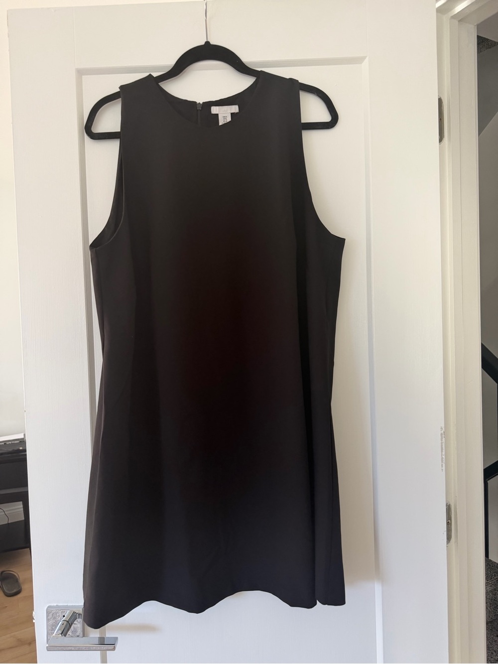 H&M Black Sleeveless Shift Dress